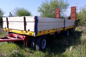 Rimorchio Bertoja piano dritto - sponde