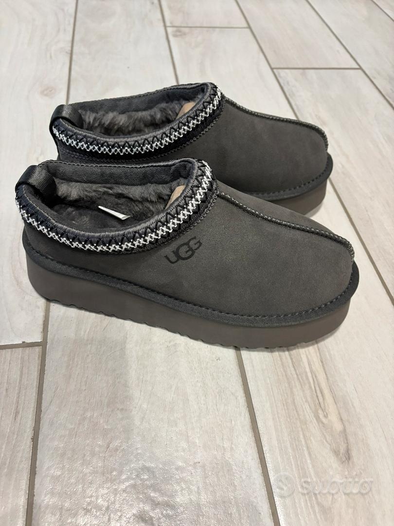 Scarpe Abbigliamento e Accessori In vendita a Varese