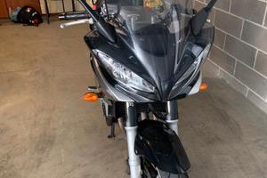 YAMAHA FAZER FZ6 600 DEL 2004