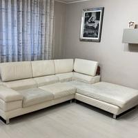 DIVANO IN PELLE BIANCO