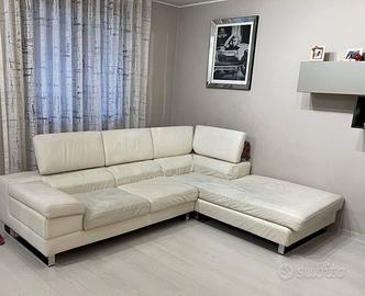 DIVANO IN PELLE BIANCO