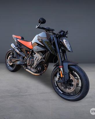 KTM 890 Duke