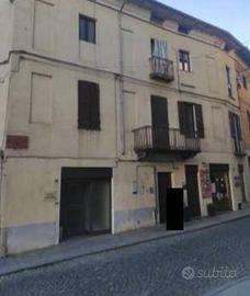 Immobile in asta di 76 m² con 2 locali a Castellam