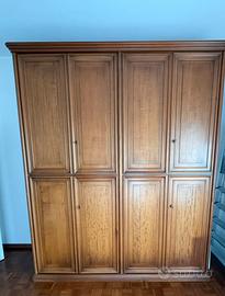 Armadio e scrivania in legno