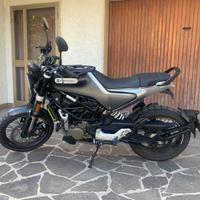Husqvarna Svartpilen 125cc  2022