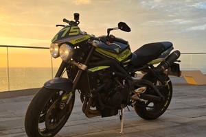 Triumph Street triple 675 r