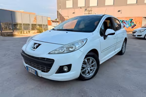 Peugeot 207 1.4 8V 75CV 5p. Active con km 70 mila