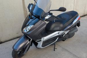 Yamaha XMAX 125