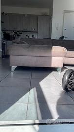 Divano Letto in Buone Condizioni