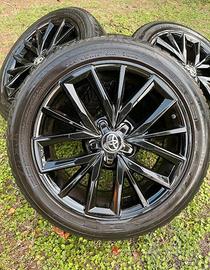 Cerchi in lega ORIGINALI TOYOTA Corolla 17”