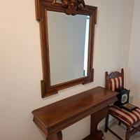 Credenza e tavolino con specchio in legno