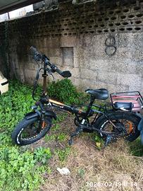 Sarnelli  bicicletta elettrica Fat Bike pieghevole