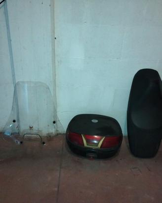  sella parabrezza e bauletto  sh 125