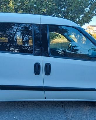 DOBLO" COMBI N1 BUSINESS 1,6 MTJ DIESEL 120 CV NA