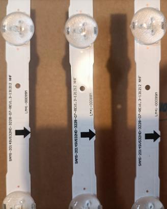 3 strisce led TV Samsung UE32H4500AW