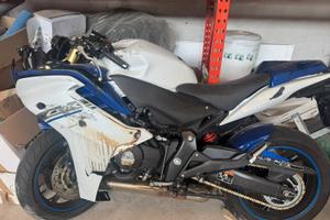 Honda CBR 600 F 2013 incidentata