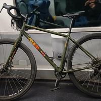 GENESIS VAGABOND gravel