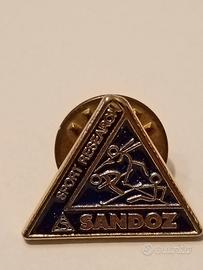 spilla pins
