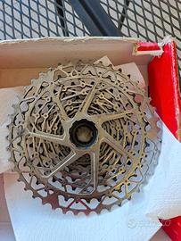 Pacco pignoni 10-44 12v Sram rival xplr