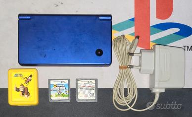 Lotto Bundle Console Nintendo DSi Carica e Giochi