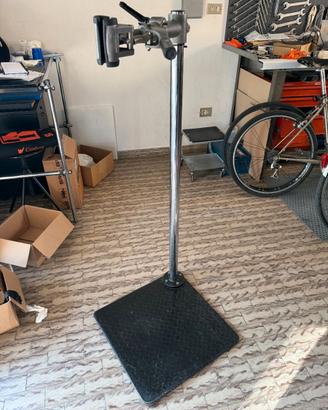 Cavalletto per riparazioni per bici