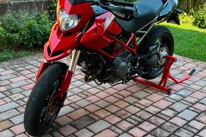 Hypermotard 796 a2