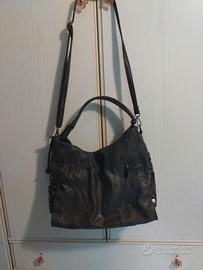 Borsa grigia con tracolla