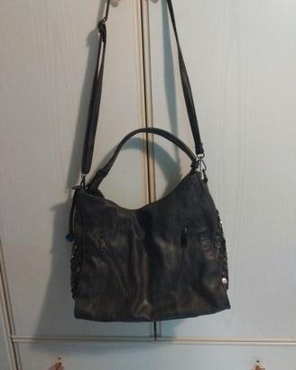 Borsa grigia con tracolla