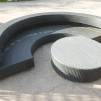 Mezzelune e Tavolo rotondo in Polietilene