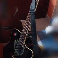 chitarra acustica 