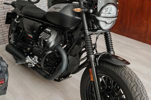 Moto Guzzi V9 Bobber Centenario