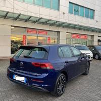 VOLKSWAGEN Golf 1.0 eTSI EVO DSG Life