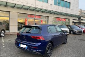 VOLKSWAGEN Golf 1.0 eTSI EVO DSG Life