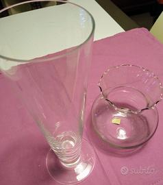 2 vasi in vetro trasparente