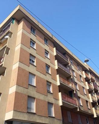 Rif.24890- locale commerciale trieste