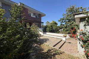 Villa o villino Roma [Cod. rif 3338578VRG] (Pisana