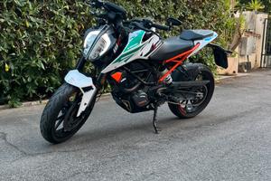 KTM Duke 125