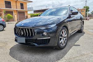 MASERATI Levante 330 CV MHEV AWD GT