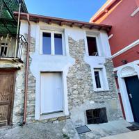 CASA SEMINDIPENDENTE A BORGOMARO