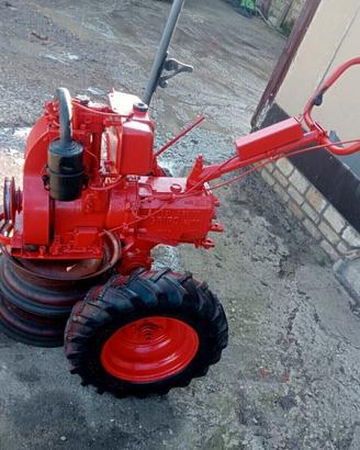 TRATTORE MOTOZAPPA 14 CV. DIESEL