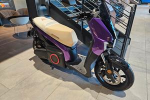 Scooter 125 seat Mò