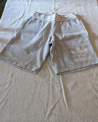 Pantaloncini Adidas,DUE PEZZI,stampa logo, grigi