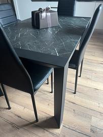 Tavolo nero