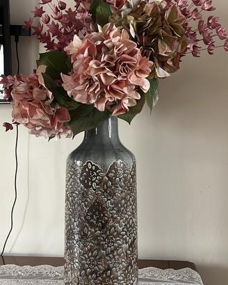 Vaso grande decorativo in ceramica lavorata