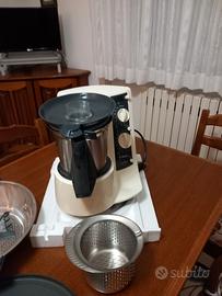 Bimby TM21 parzialmente funzionante.