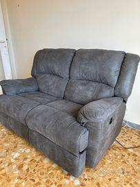 DIVANO DUE POSTI RECLINABILE