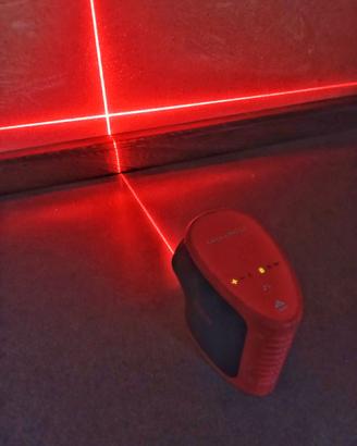 Livella laser Leica Lino L2.