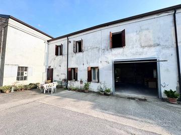 Villetta a schiera di 110 m² con 5 locali e box au