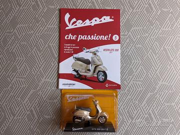 Vespa GTS 300 2017 1:18