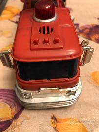 Camion dei pompieri vintage anni '70